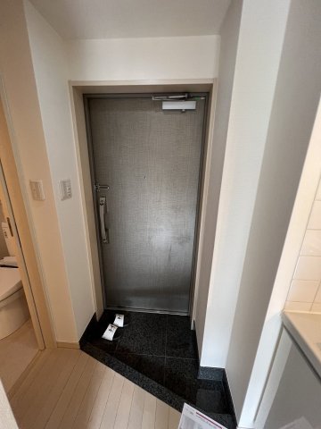 玄関　他号室　同施工参考写真