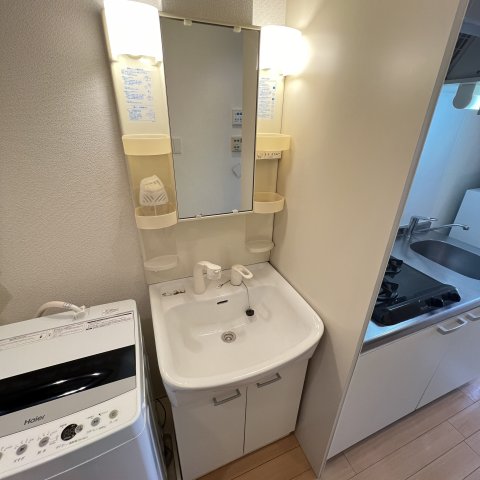 洗面設備　同仕様タイプです