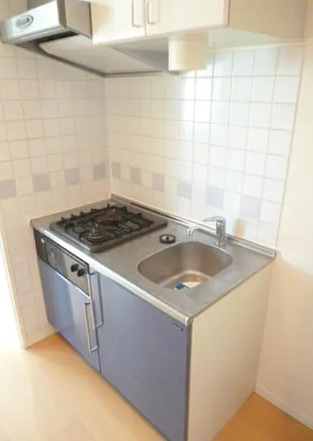 キッチン　別部屋の画像を使用しております。