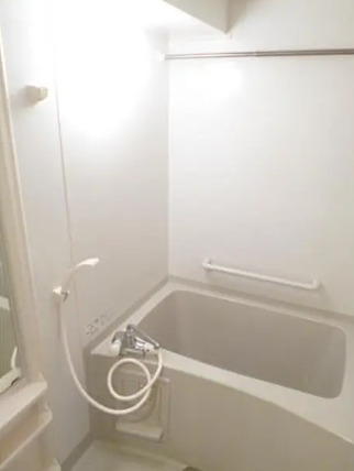 バス・シャワールーム　別部屋の画像を使用しております。
