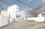 中学校　高槻市立五領中学校（中学校）まで941m