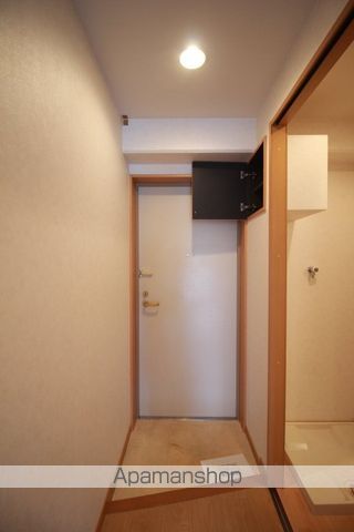 ウイング21中山下の玄関写真