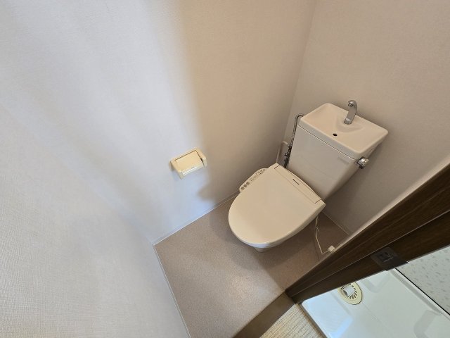 トイレ　コンパクトで使いやすいトイレです