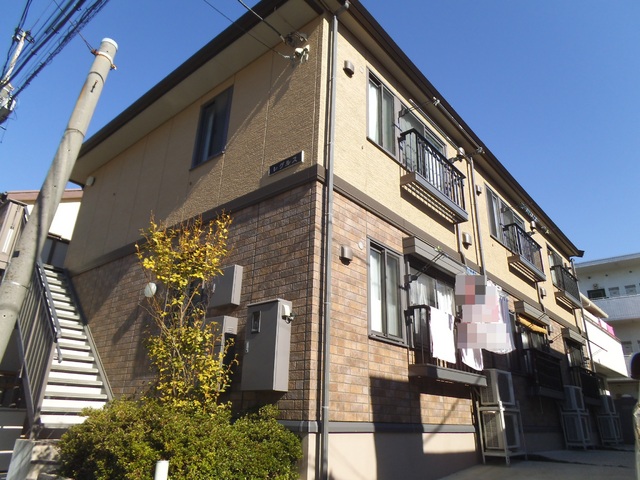 建物外観　２階建てアパートです☆