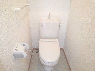 トイレ　清潔感のあるトイレです