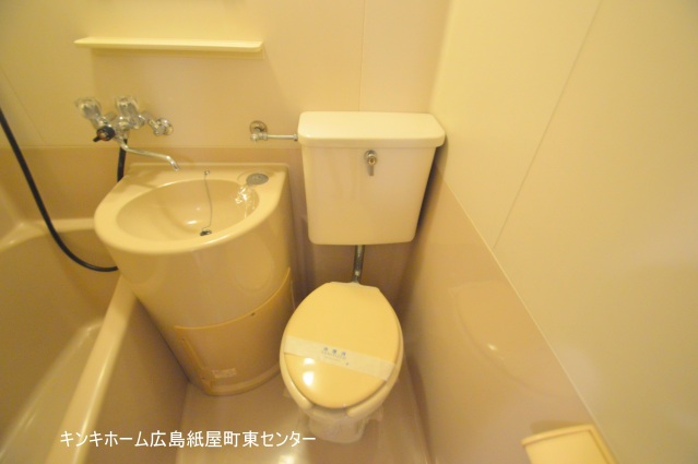 トイレ　トイレ