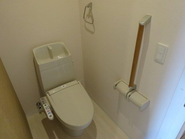 トイレ　シャワー付トイレ