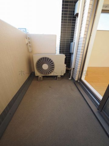 バルコニー　ジュネーゼグラン淀屋橋