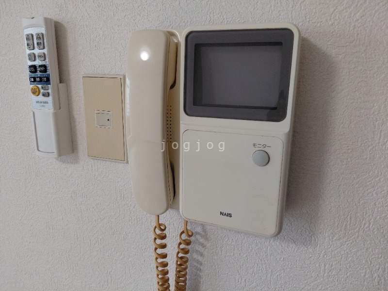 セキュリティ　モニター付きインターホンで来客確認も安心です！
