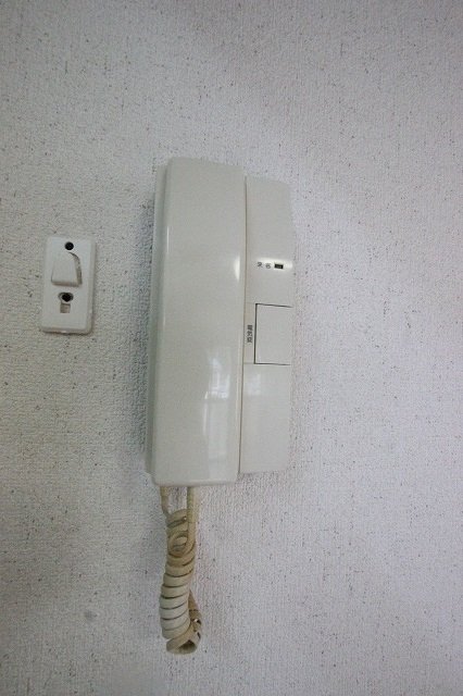 セキュリティ　同物件別号室のものです。