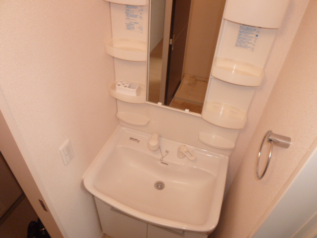 洗面設備　別の部屋の写真です