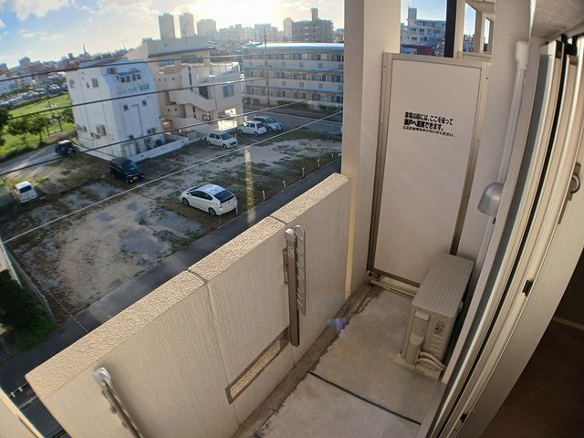 バルコニー　落ち着いた時間を過ごせるバルコニーです