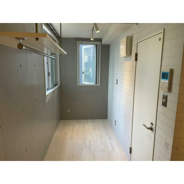 居室・リビング　お部屋によってカラータイプが異なります