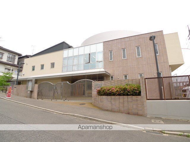 幼稚園・保育園　さくら保育所（幼稚園・保育園）まで613m