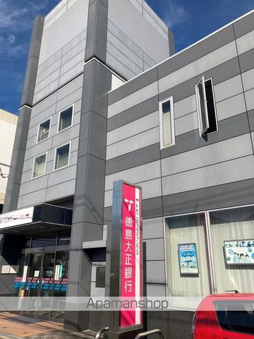 銀行　徳島大正銀行 東大阪支店（銀行）まで321m