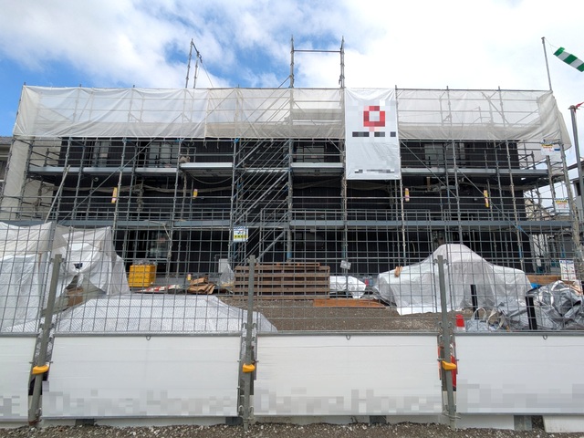 建物外観　建築中