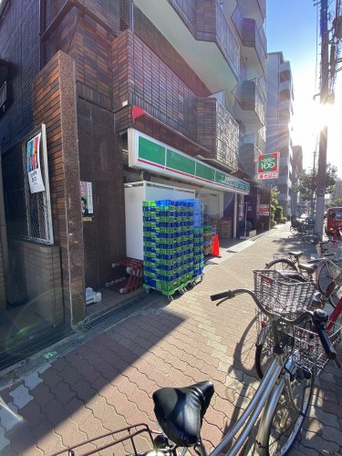コンビニ　ローソン100（コンビニ）まで386m