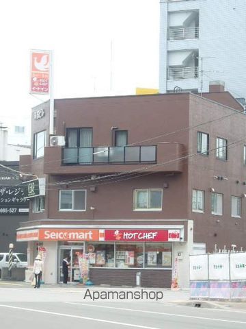 コンビニ　セイコーマート（コンビニ）まで389m