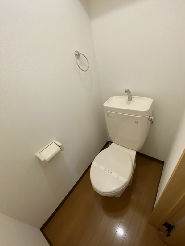 トイレ　別部屋参考