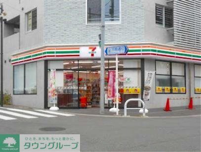 コンビニ　セブンイレブン世田谷下馬4丁目店（コンビニ）まで440m