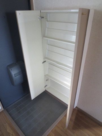 玄関　★お問い合わせはタウンハウジング府中店まで★