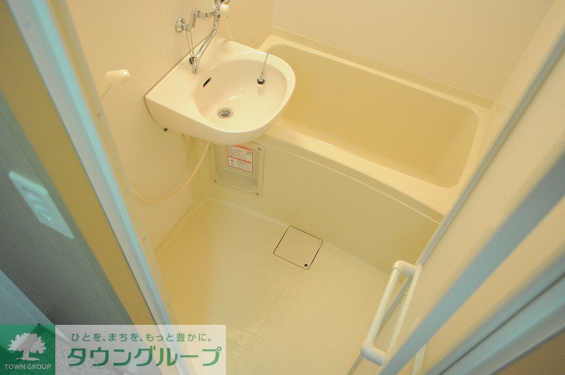 バス・シャワールーム　現況を優先いたします。