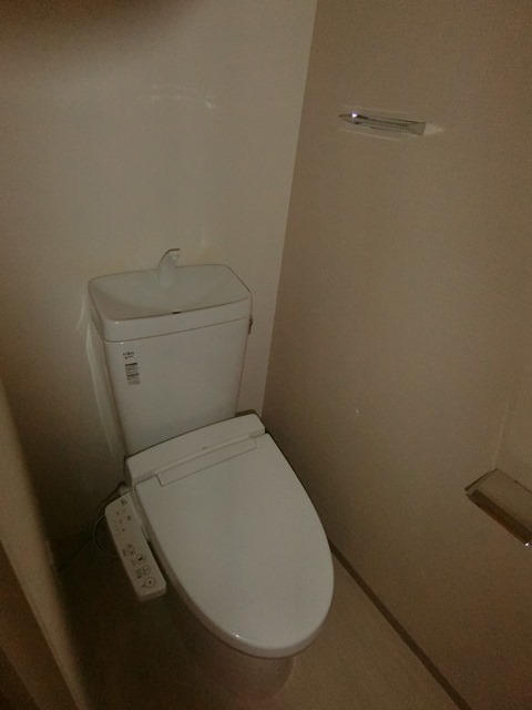 トイレ　コンパクトで使いやすいトイレです
