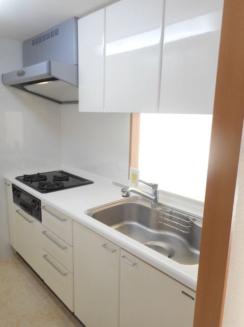 キッチン　※別の部屋の写真です