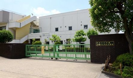 小学校　三鷹市立羽沢小学校（小学校）まで482m