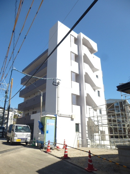 アミティ花丘の外観写真