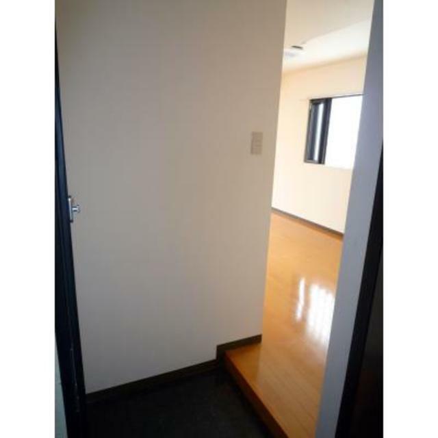 玄関　※写真は同タイプ住戸です。