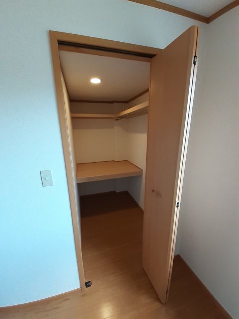 プラティークIの内装写真