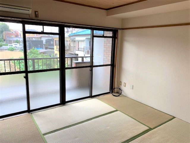 東武東上線 東武練馬駅 徒歩15分 4階建 築38年の居間写真
