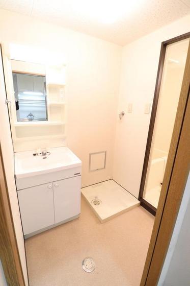 洗面設備　※別部屋の写真です