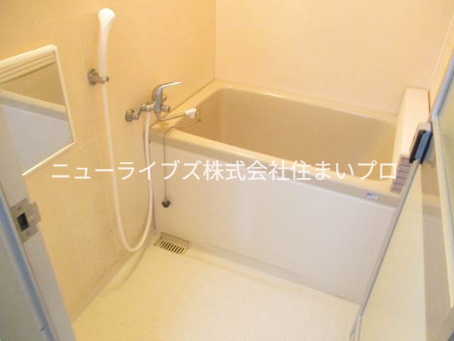 ジーエム藤田町ウエストの風呂写真
