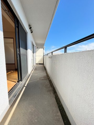 バルコニー　同物件、別号室の参考写真です。