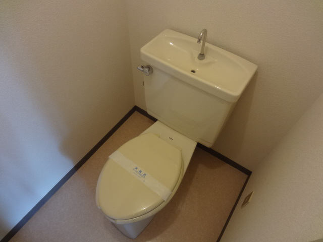 トイレ　トイレ　ウォシュレット設置可能です(＾＾♪