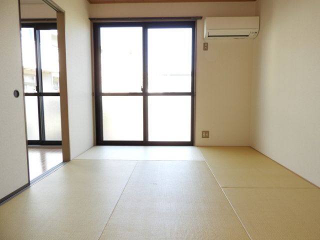 グリーンパーク芳泉 C棟の内装写真