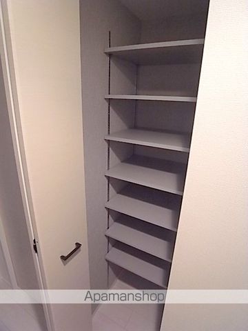 レオンコンフォート本町東IIIの内装写真