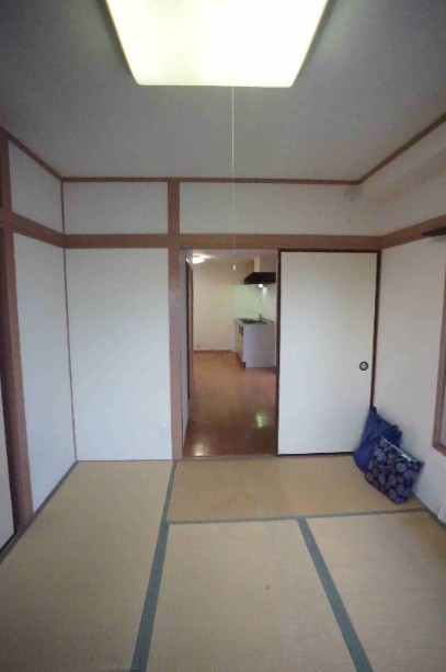 ＪＲ総武線 荻窪駅 徒歩9分 10階建 築52年の居間写真