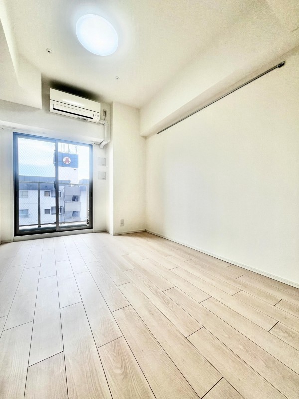 地下鉄名城線 上前津駅 徒歩6分 12階建 築5年の居間写真