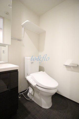 東急東横線 元住吉駅 徒歩13分 5階建 築4年のトイレ写真