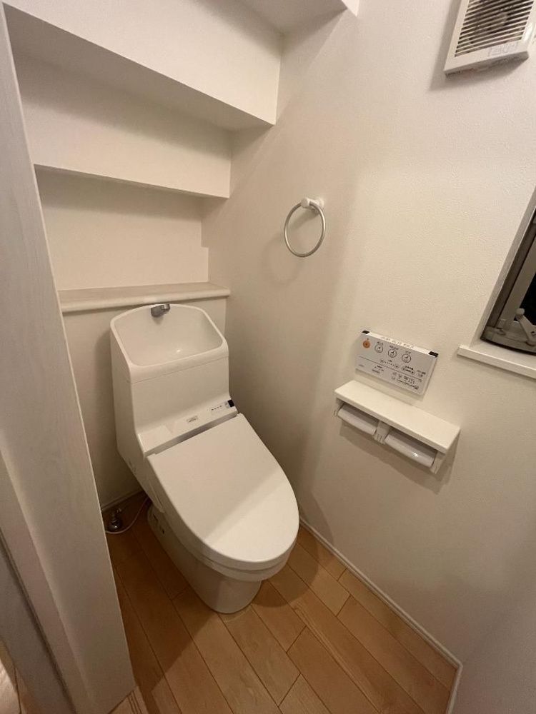 トイレ　トイレもきれいです
