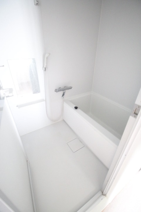 バス・シャワールーム　※他部屋写真使用