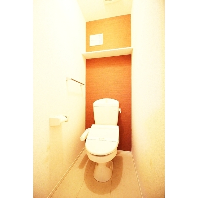 ＪＲ常磐線 荒川沖駅 徒歩33分 2階建 築16年のトイレ写真