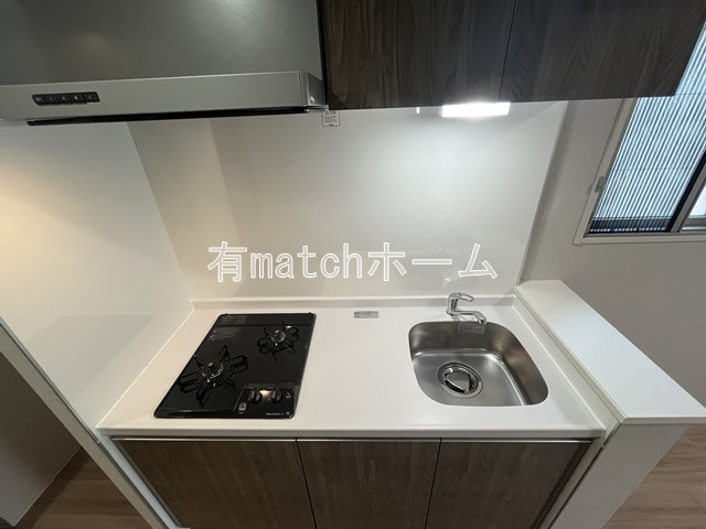 キッチン　イメージとして同マンション他部屋を表示しています