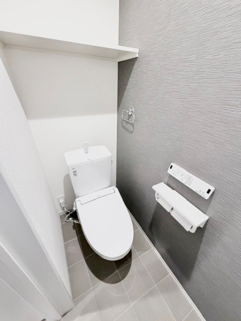 REGIES八尾駅前のトイレ写真