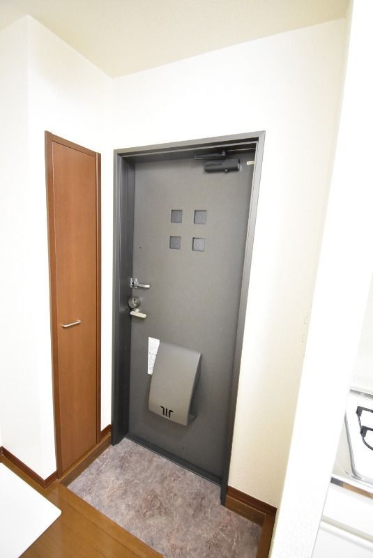 アーバン大成の玄関写真