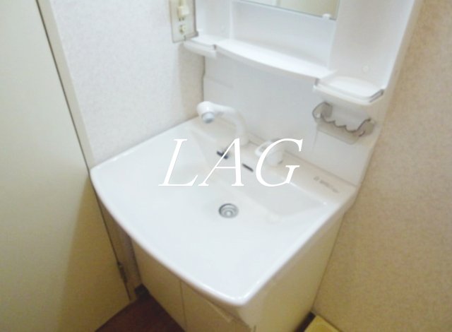 洗面設備　洗面台です。