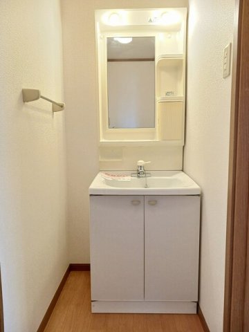 小田急小田原線 富水駅 徒歩9分 2階建 築27年の内装写真